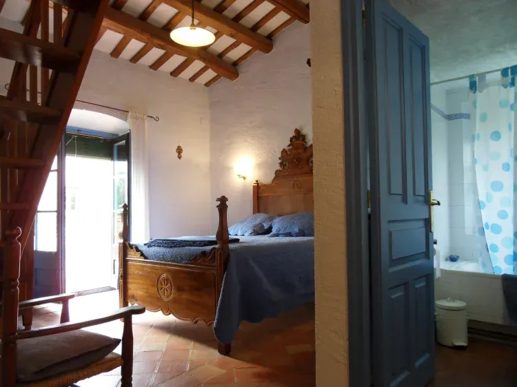 Imagen de habitación azul