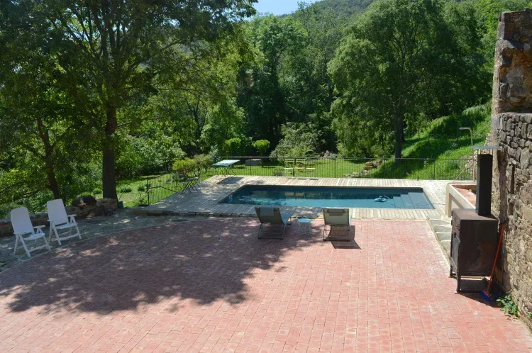 Imagen de patio y piscina
