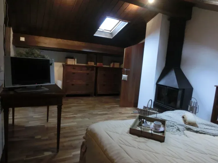 Imagen de chiemea habitacion suite 1