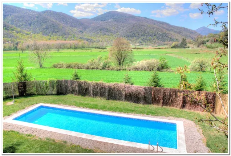 Imagen de Piscina clothing-optional