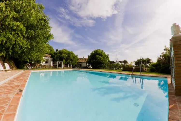 Imagen de Piscina salina. Casas rurales.