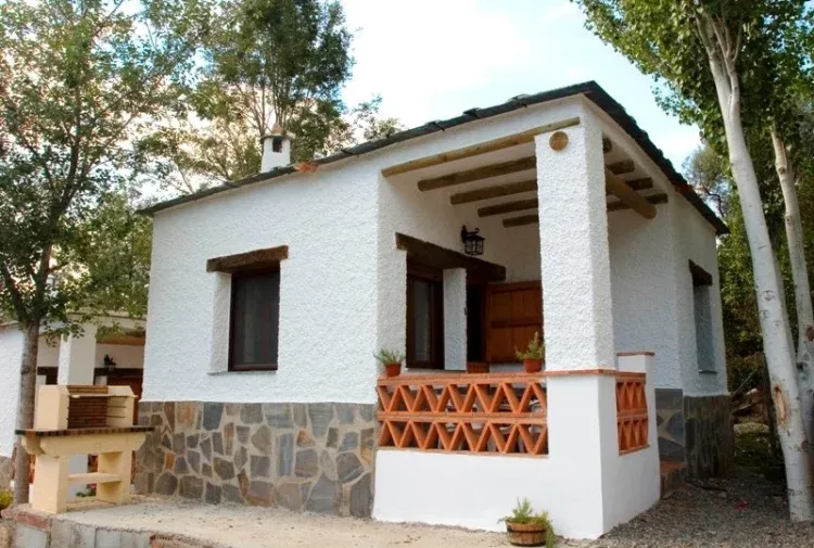 Imagen de Bungalow de obra para cuatro personas en el Camping Orgiva