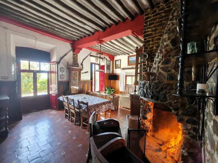 Imagen de Casa Buena Vista Salón y chimenea