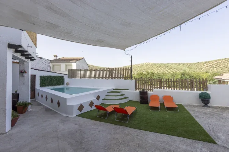 Imagen de piscina/patio