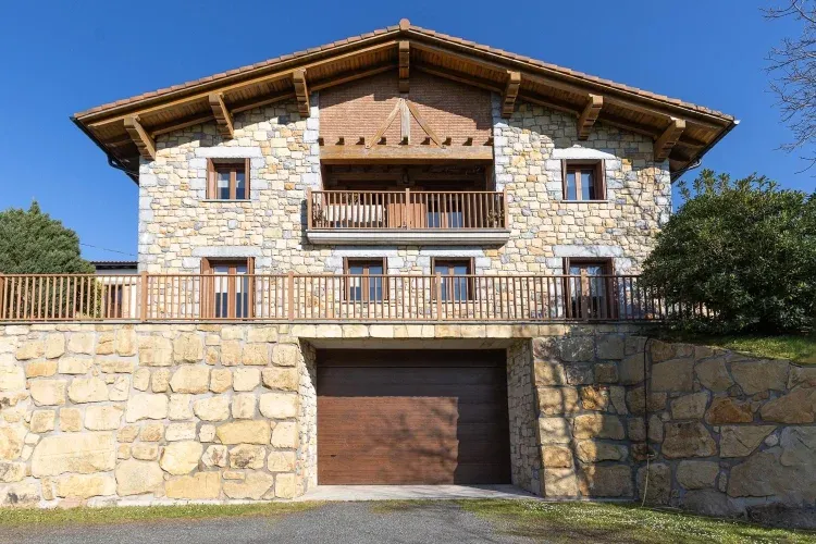 Imagen de FACHADA