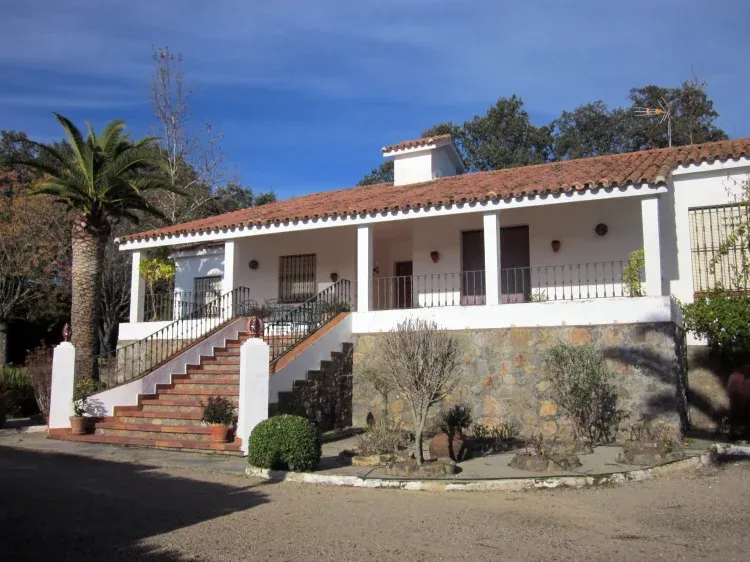 Imagen de Fachada delantera 