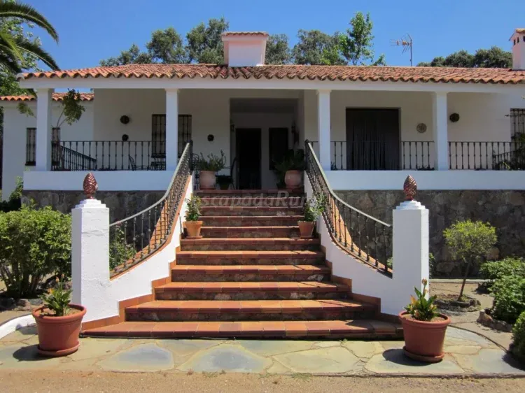 Imagen de Fachada delantera