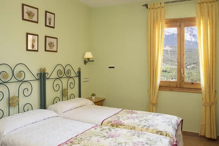 Imagen de Habitación. verde de Lacambra de Pueyo - Casa Rural Pueyo