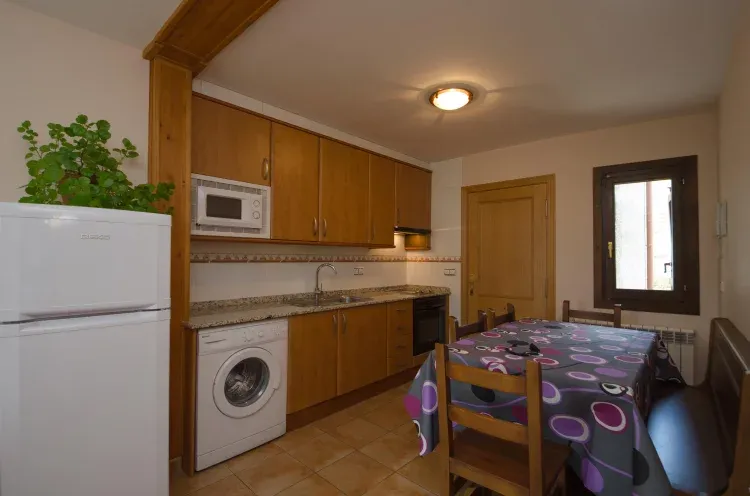 Imagen de Aneto cocina-comedor