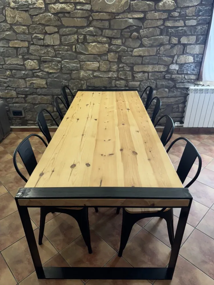 Imagen de Mesa para 8 personas