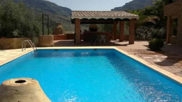 Imagen de Solarium, piscina y zona de picnic