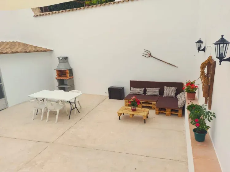 Imagen de Zona privada de barbacoa y piscina