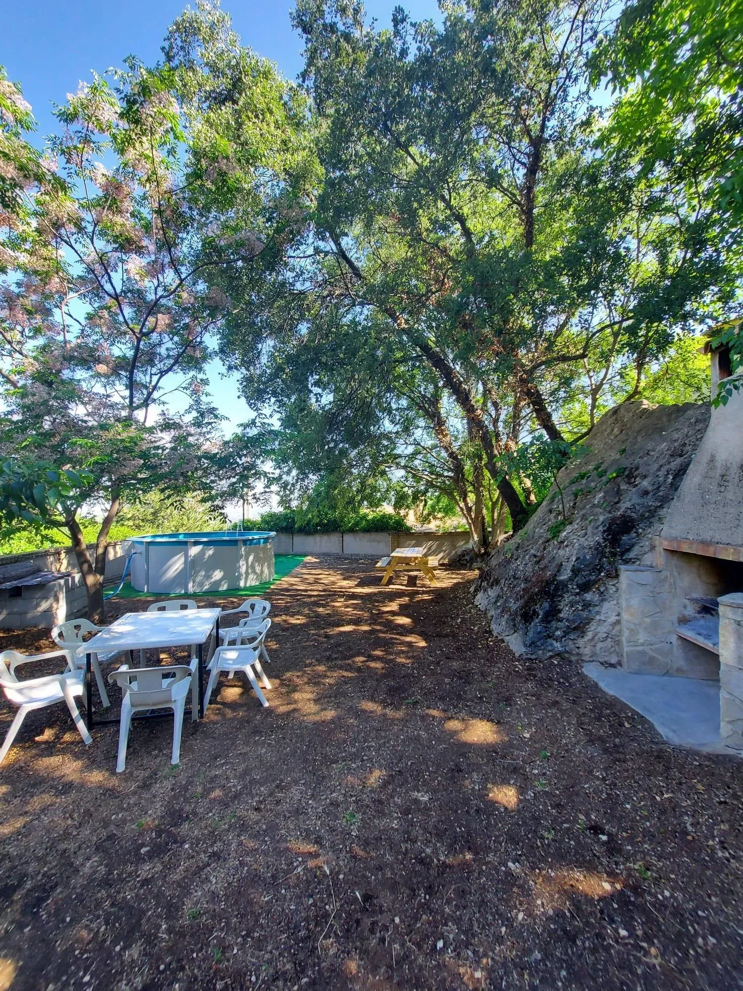 Imagen de Zona de barbacoa y piscina Privada El Cobijo II