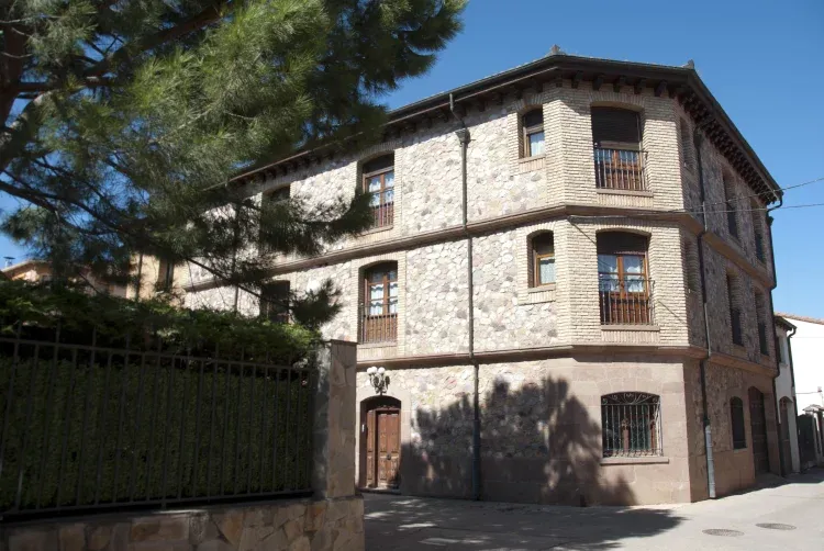 Imagen de fachada de la casa