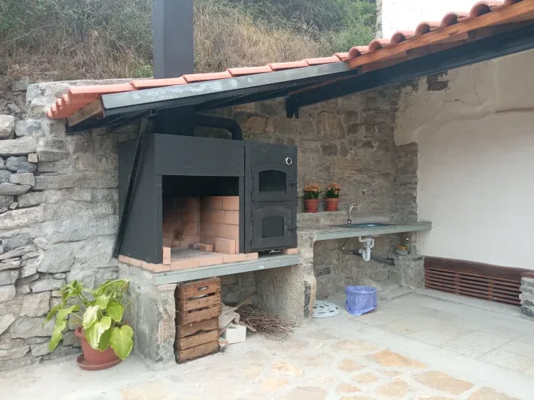 Imagen de Barbacoa y horno de leña