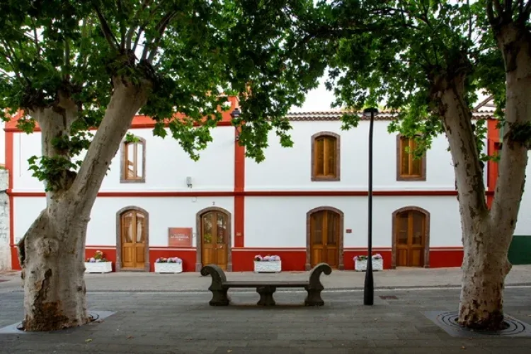 Imagen de Fachada Casa Emblematica La Alameda