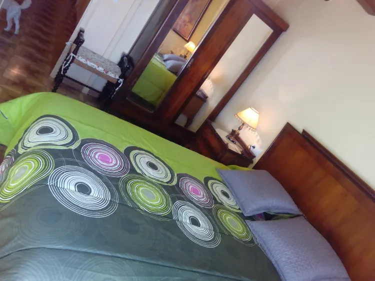 Imagen de habitación con cana de matrimonio