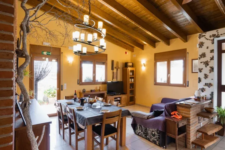 Imagen de Menjador i sala estar, amb clima per terra radiant