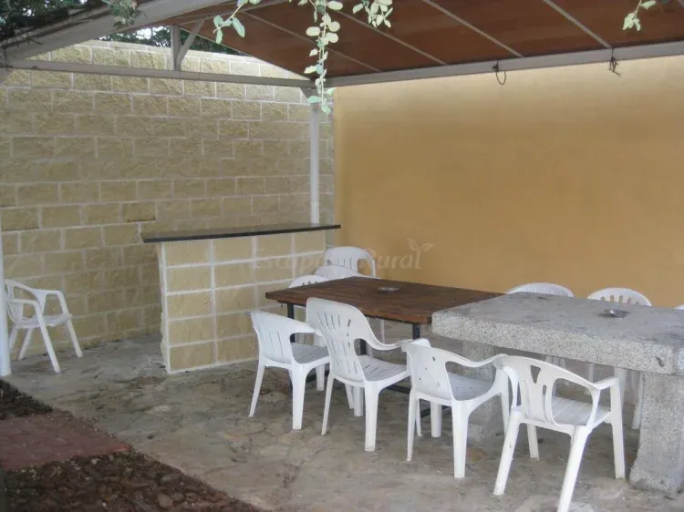 Imagen de Cenador y barra de bar