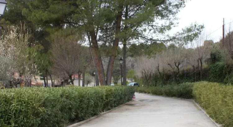 Imagen de Entrada y aparcamiento