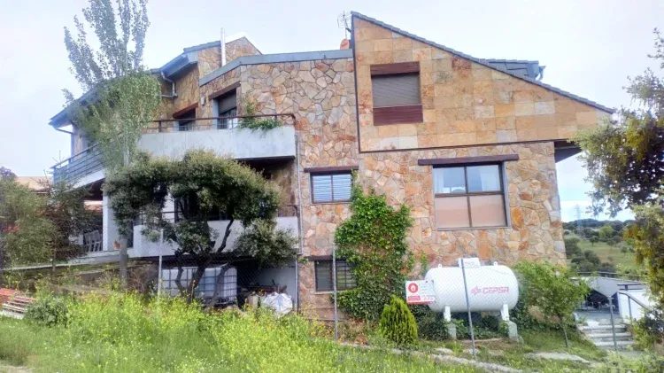 Imagen de fachada lateral