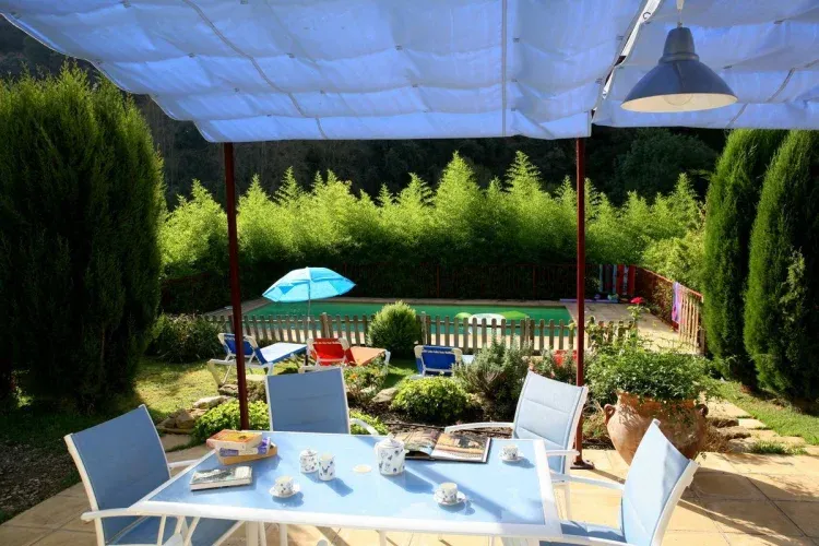 Imagen de Terraza, jardín y piscina
