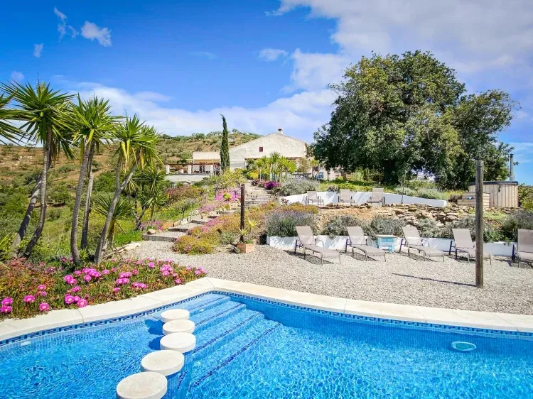 Imagen de Finca Las Nuevas tiene 5 casas y una piscina para compartir