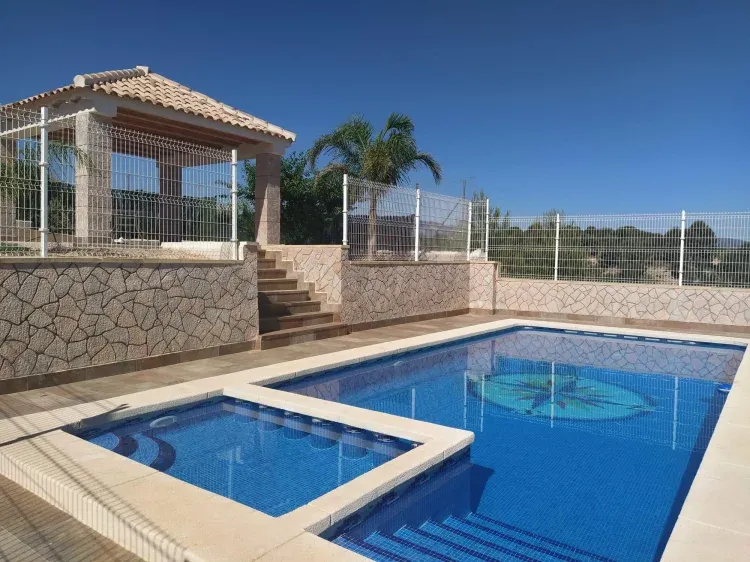 Imagen de Piscina 2