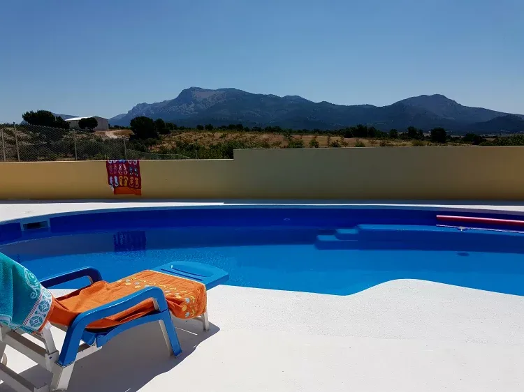 Imagen de Piscina con vistas al Parque Natural Sierra Espuña