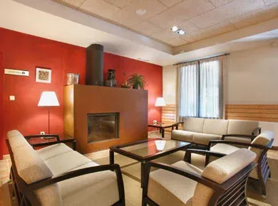 Imagen de Sala con chimenea