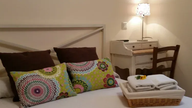 Imagen de Habitacion con baño casa rural Basaula