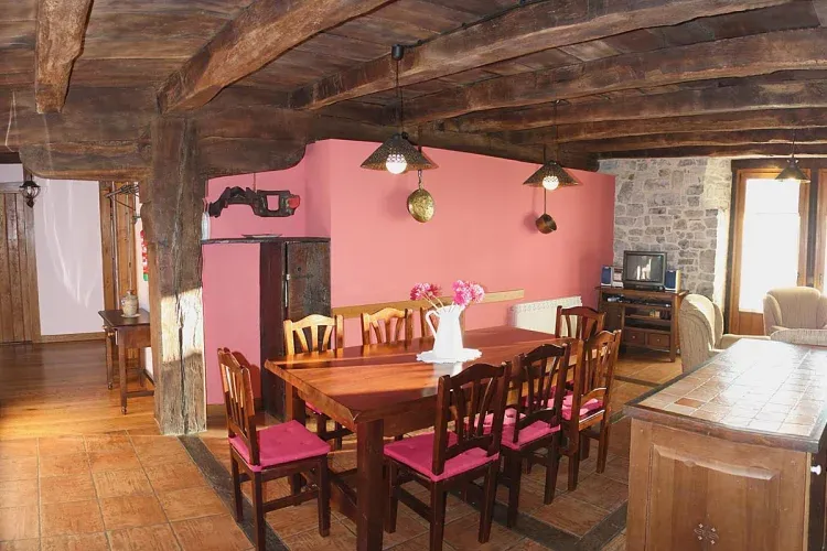 Imagen de Juansarenea I:cocina-comedor