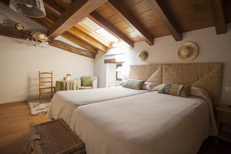 Imagen de Habitación abuhardillada " El pajar "
