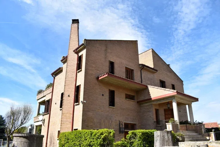 Imagen de Fachada principal