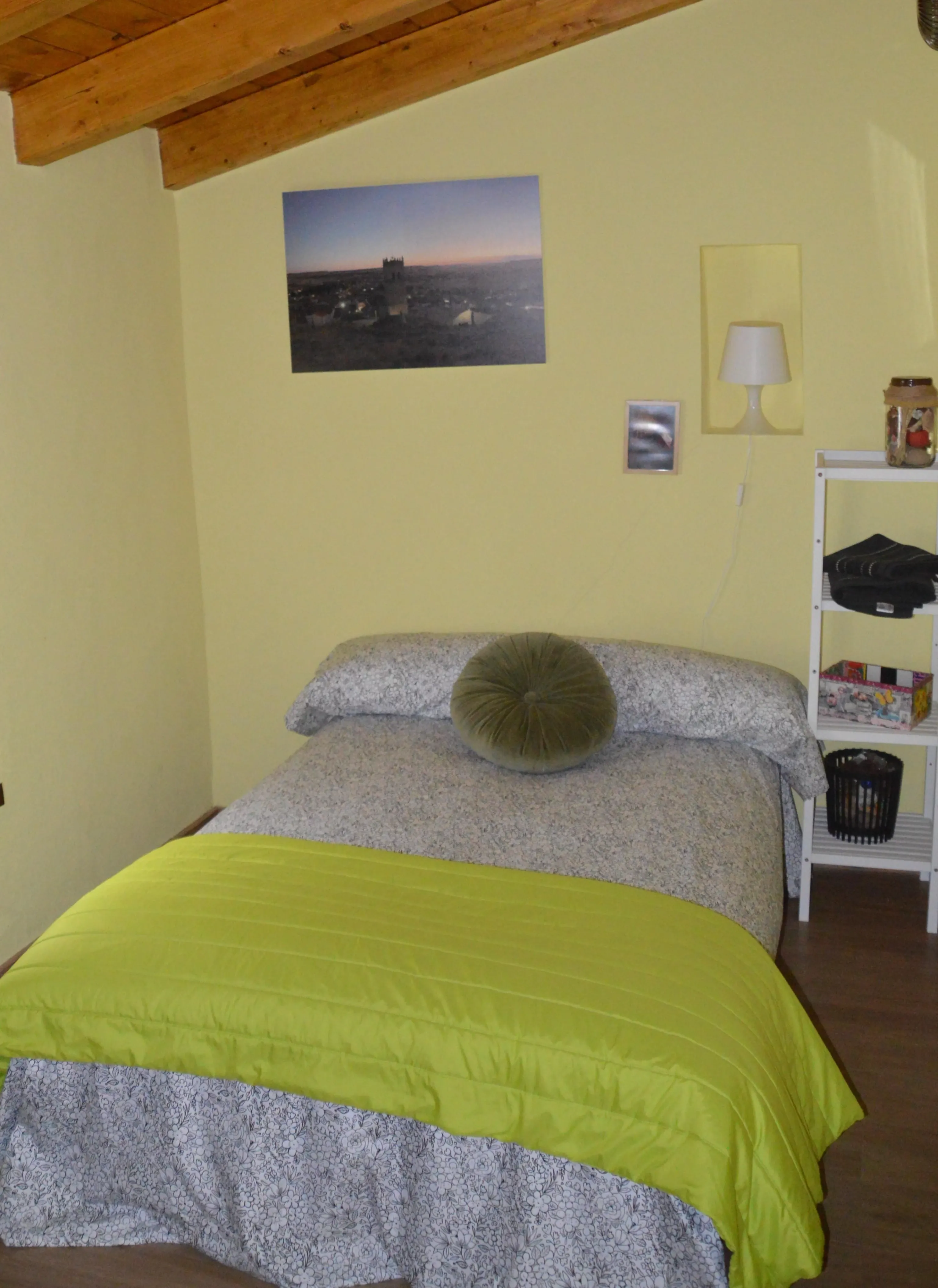 Imagen de Cama bajo cubierta