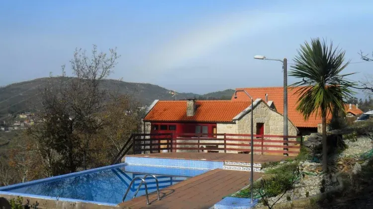 Imagen de Exterior y piscina