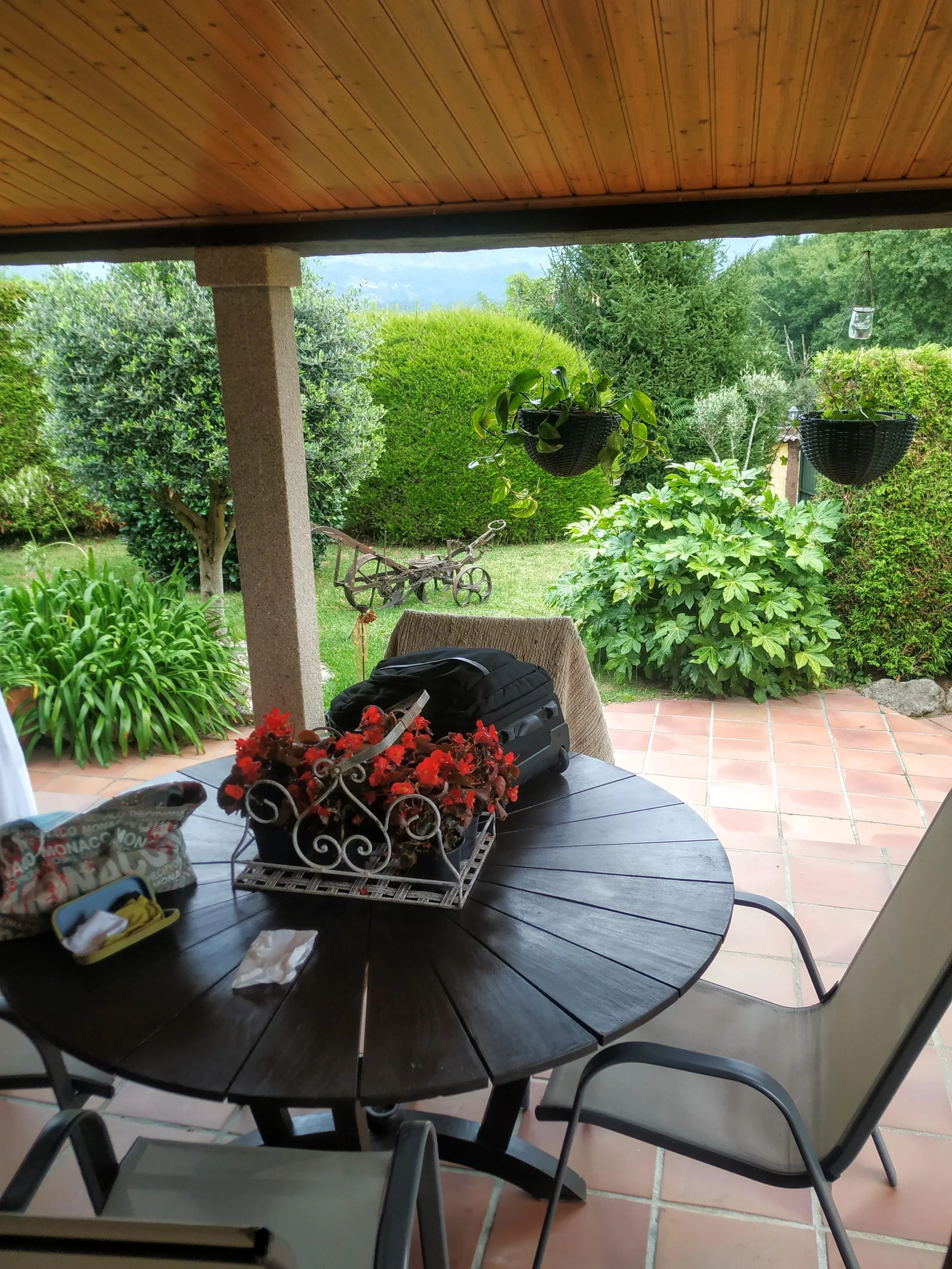 Imagen de Porche con mesa de teka y sillas!!