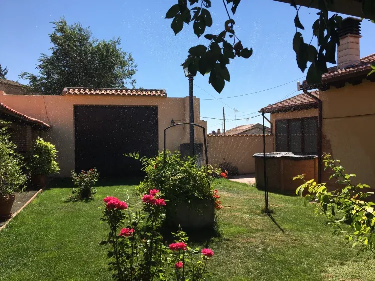 Imagen de Patio y jardín Casa Mudayyan