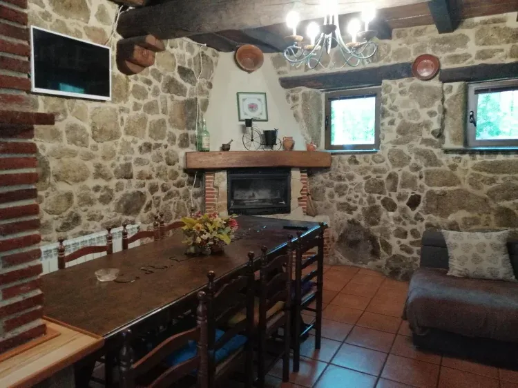 Imagen de Zona de cocina-comedor