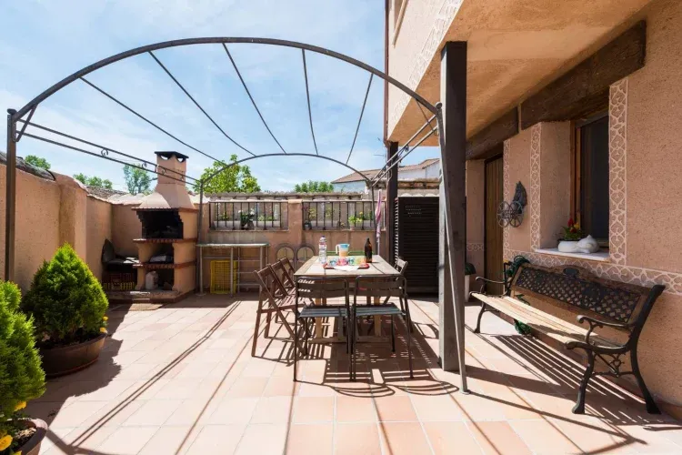 Imagen de Patio con barbacoa