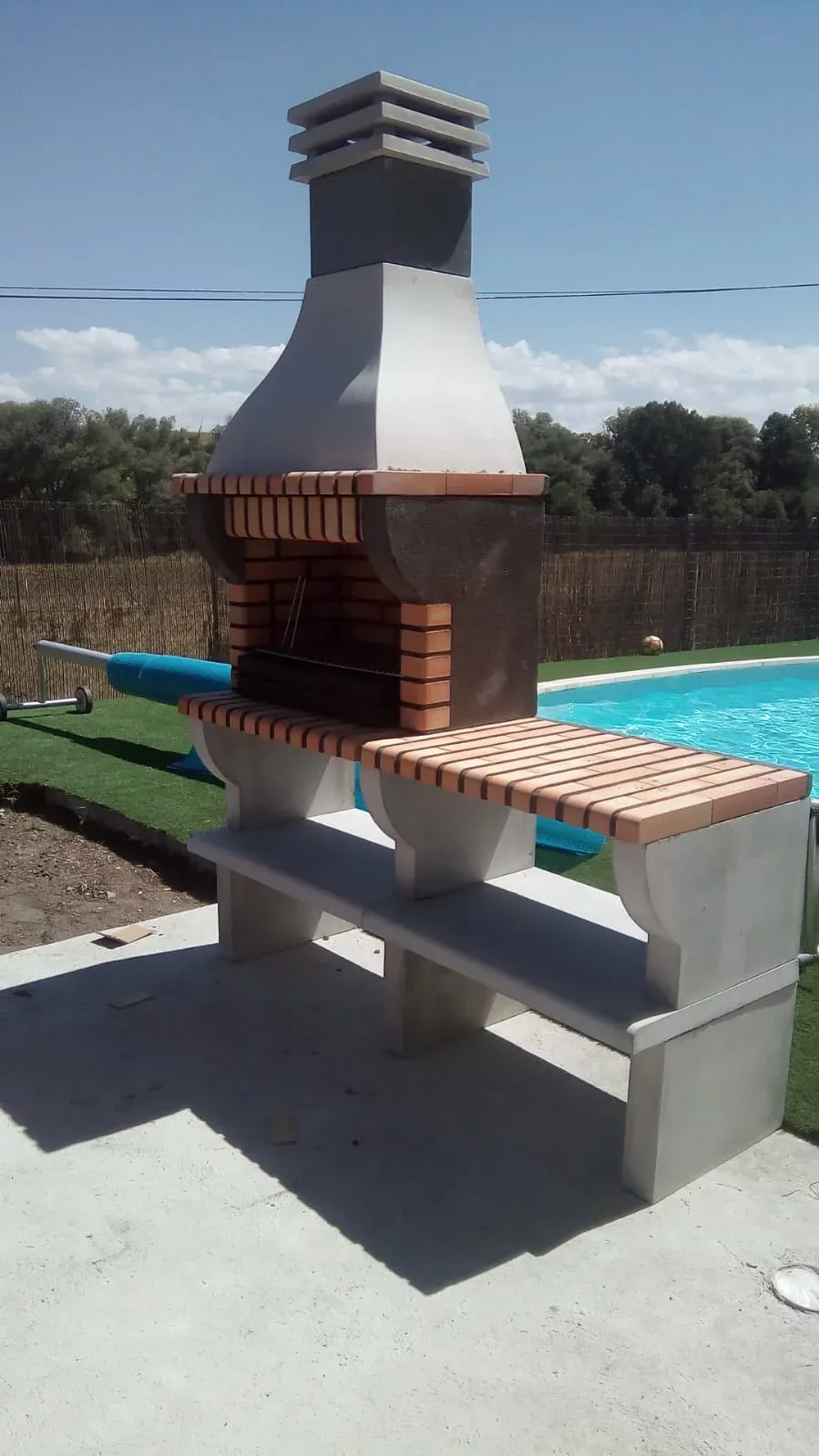 Imagen de Barbacoa en el jardín