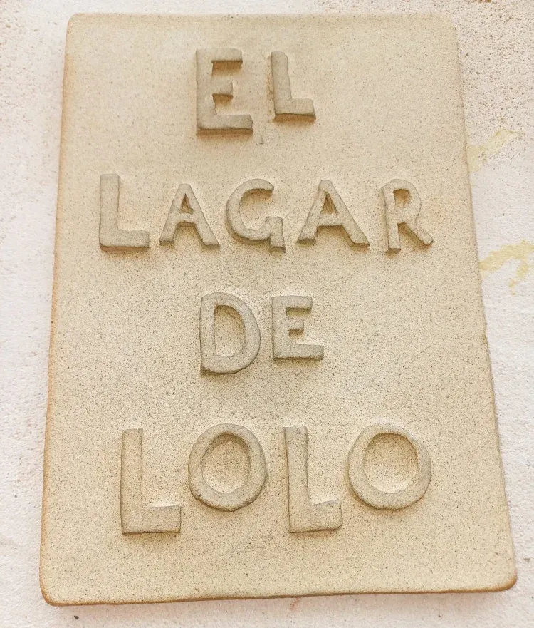 Imagen de Cartel fachada
