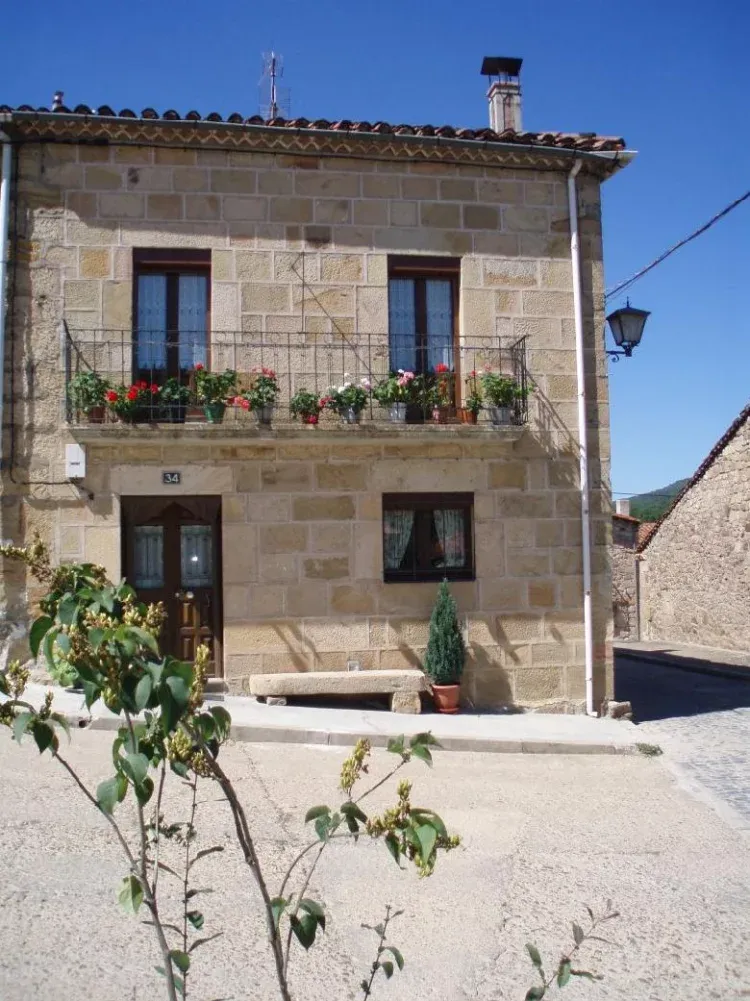 Imagen de FACHADA VERANO