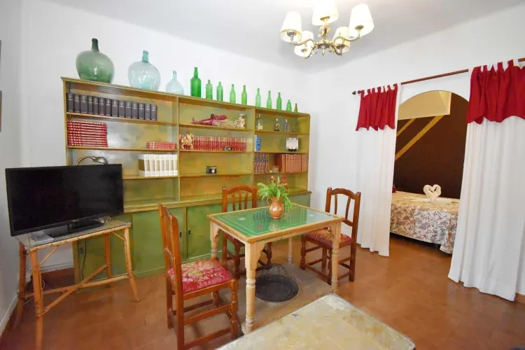 Imagen de Biblioteca / Habitación matrimonio