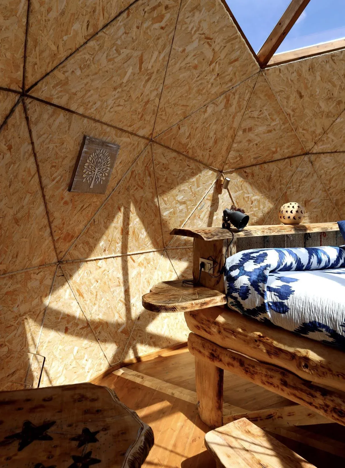 Imagen de Detalle cama king-size