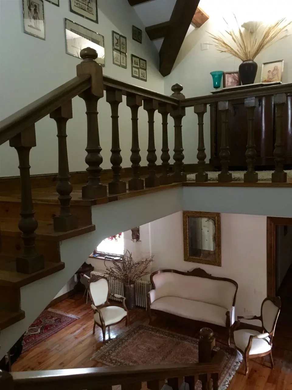 Imagen de Recibidor y escalera