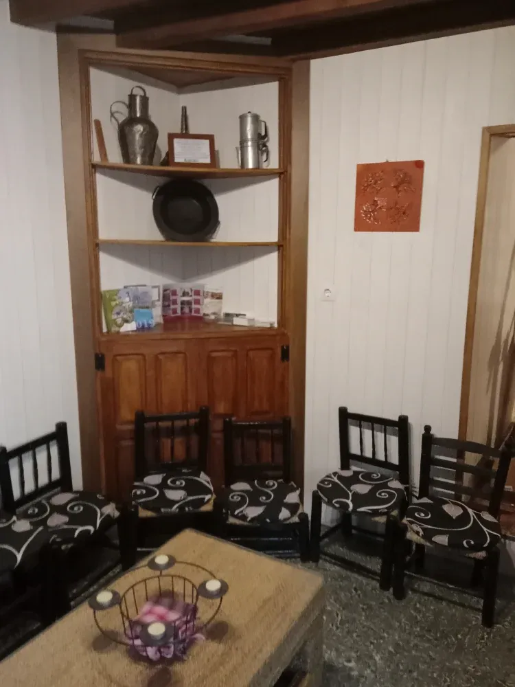 Imagen de Zona chimenea, alacena