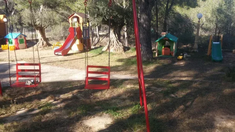 Imagen de Zona de juegos en jardín principal 