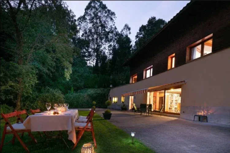 Imagen de Fachada Jardin