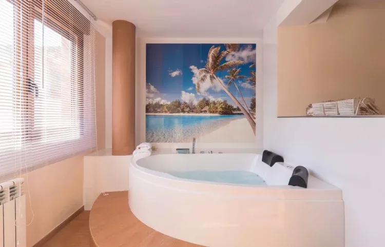 Imagen de Jacuzzi en Oceania